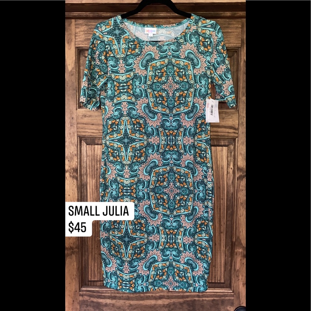 NWT LULAROE JULIA DRESS
